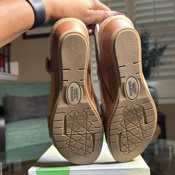 Earth Origins Poppy Wedge Sandal size‎ 8 wide Camel color - Picture 6 of 10